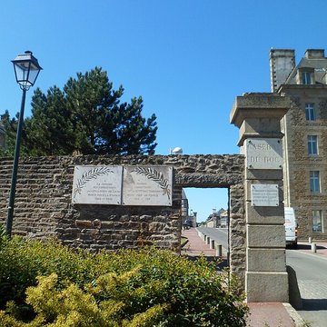 Casernes du Roc de Granville