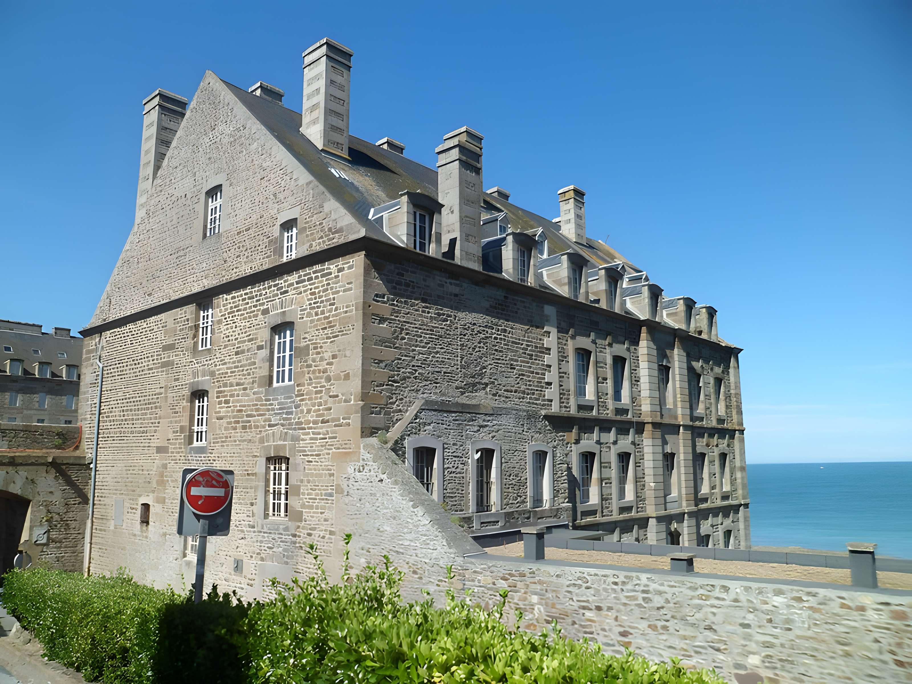 Casernes du Roc de Granville