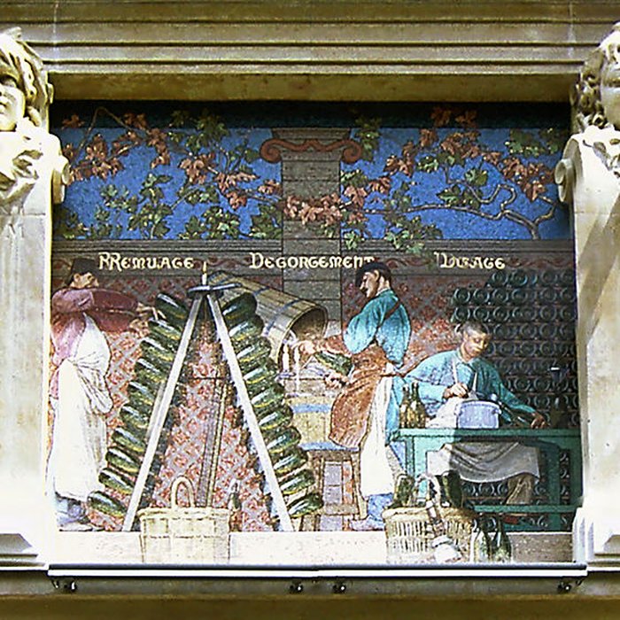 Photo de Cellier dexpédition Mumm à Reims