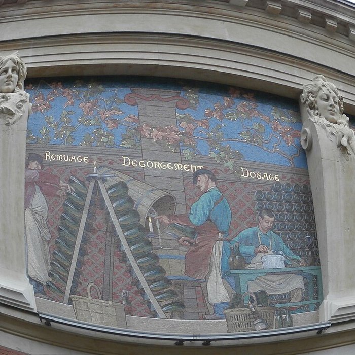 Photo de Cellier dexpédition Mumm à Reims