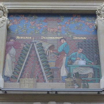 Cellier dexpédition Mumm à Reims