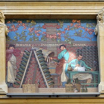 Cellier dexpédition Mumm à Reims