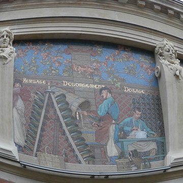 Cellier dexpédition Mumm à Reims