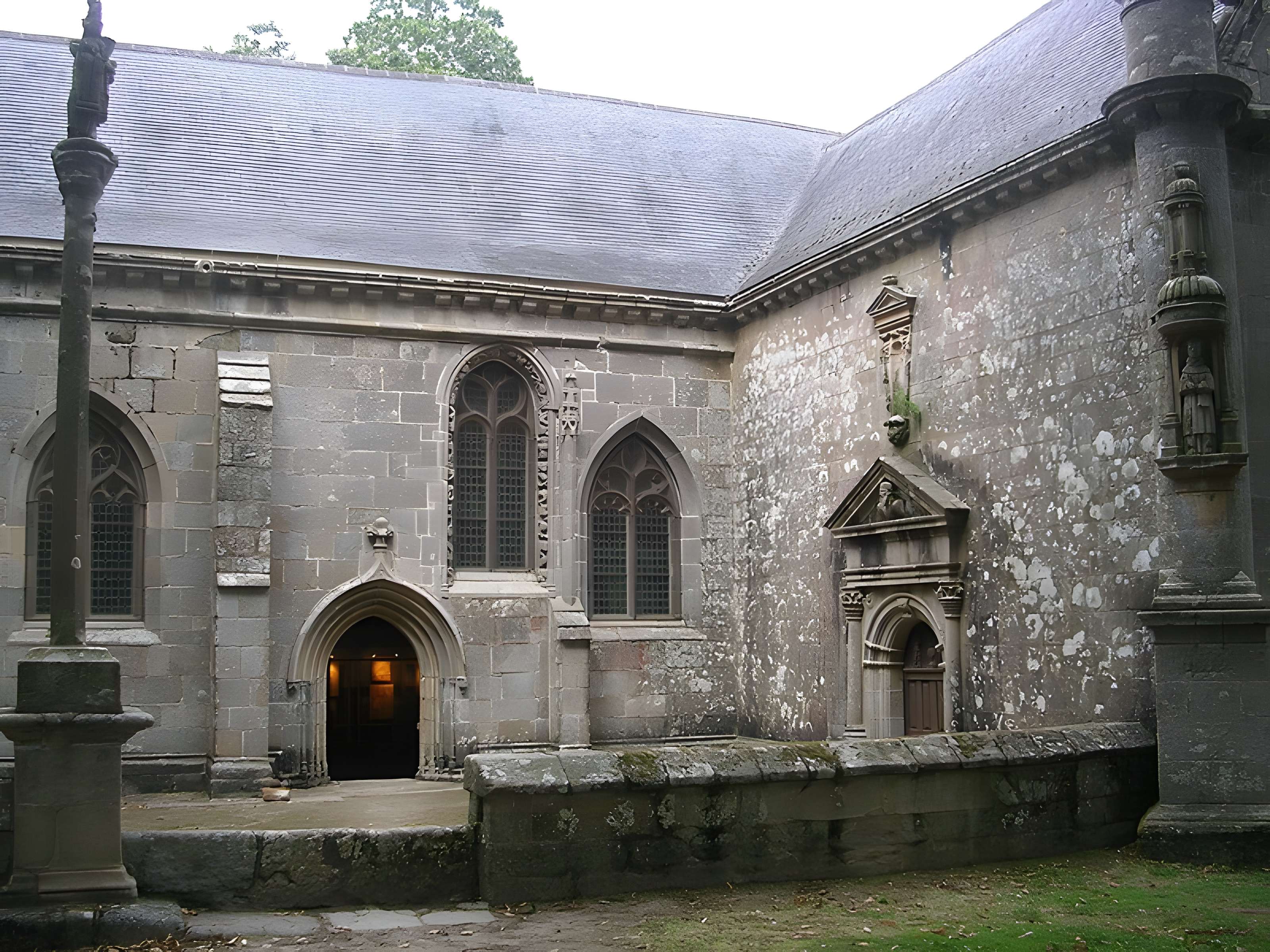 Chapelle de Kerfons-en-Kerfaouës