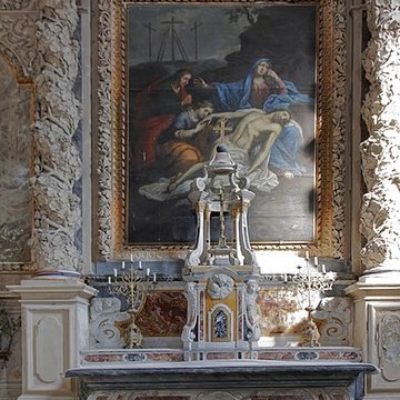 Chapelle de la confrérie des Pénitents-Gris dAigues-Mortes