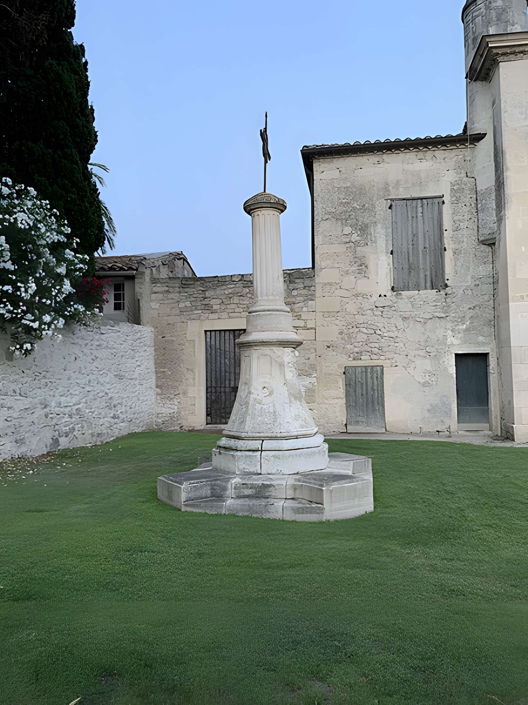 Chapelle de la confrérie des Pénitents-Gris d'Aigues-Mortes