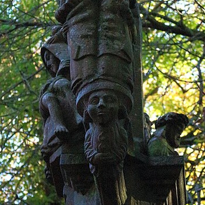 Photo de Chapelle de la Croix de Loqueffret