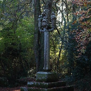 Chapelle de la Croix de Loqueffret