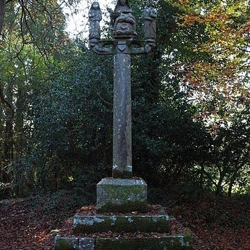 Chapelle de la Croix de Loqueffret