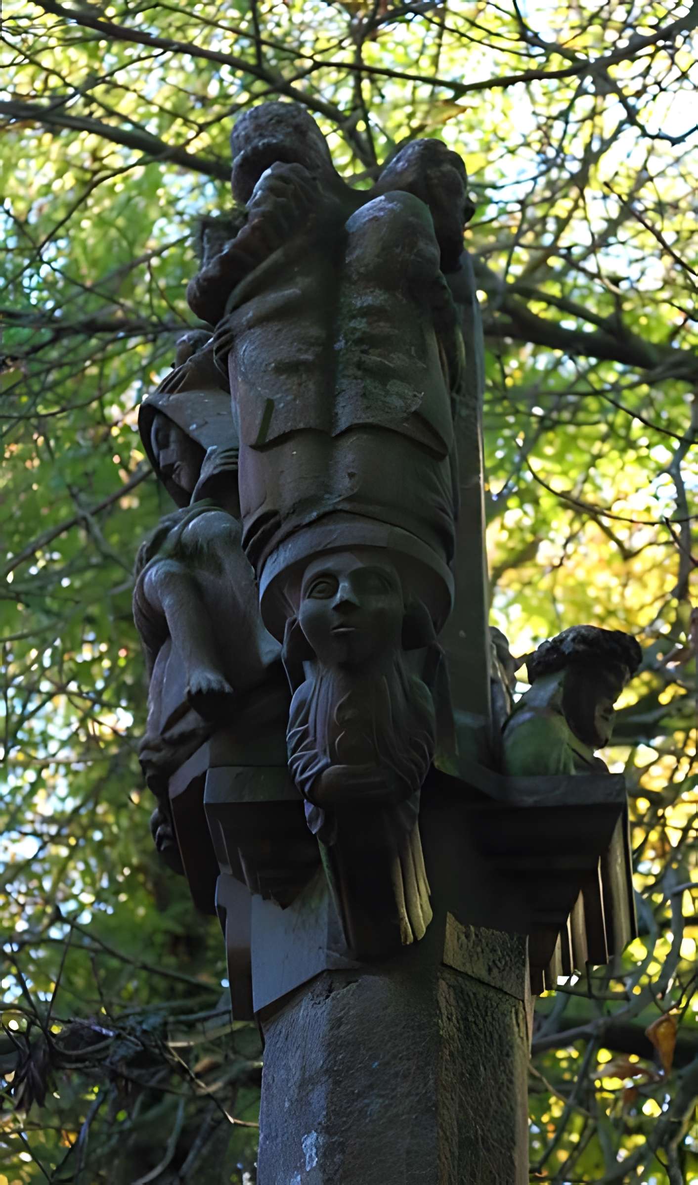 Chapelle de la Croix de Loqueffret