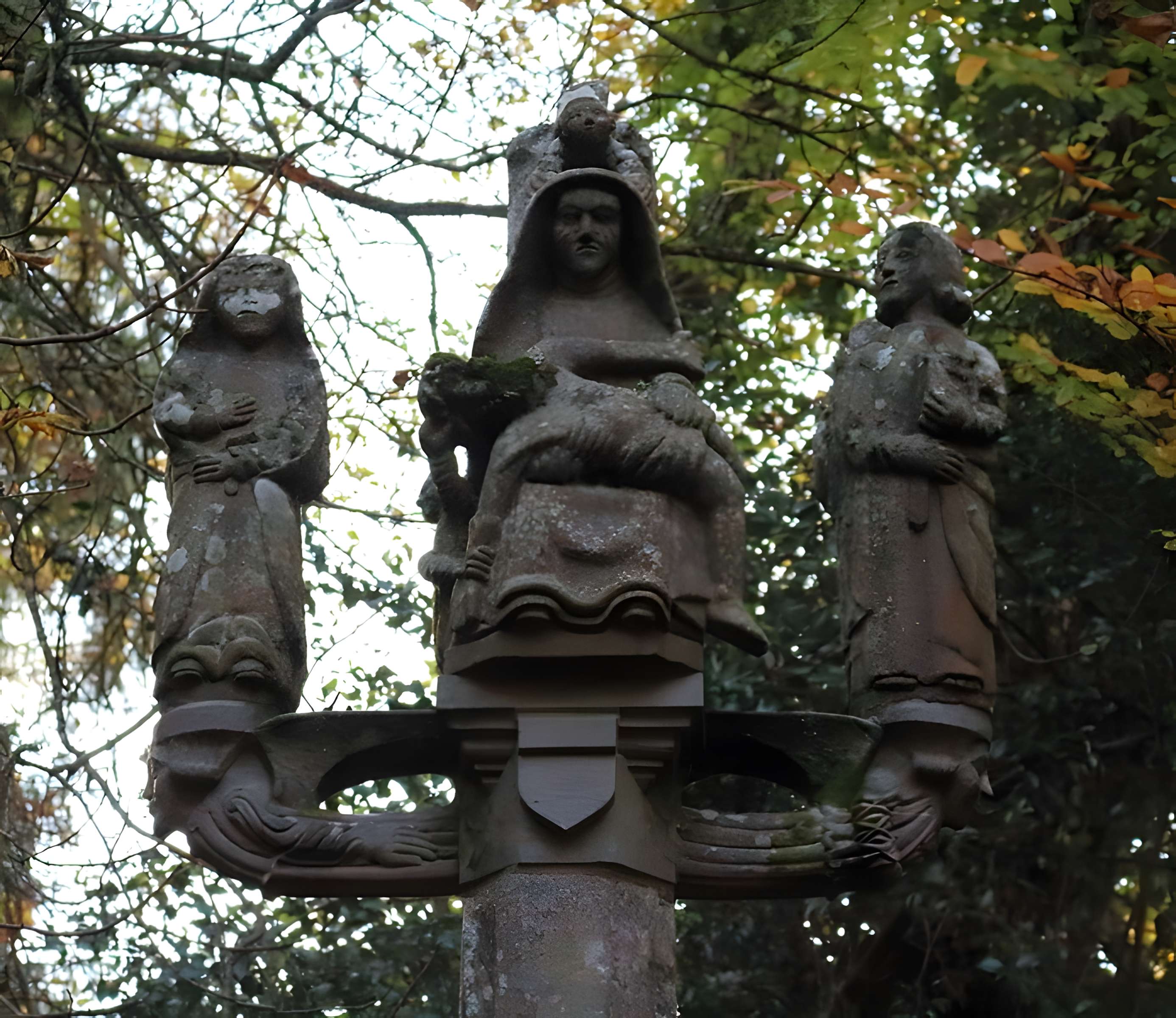 Chapelle de la Croix de Loqueffret