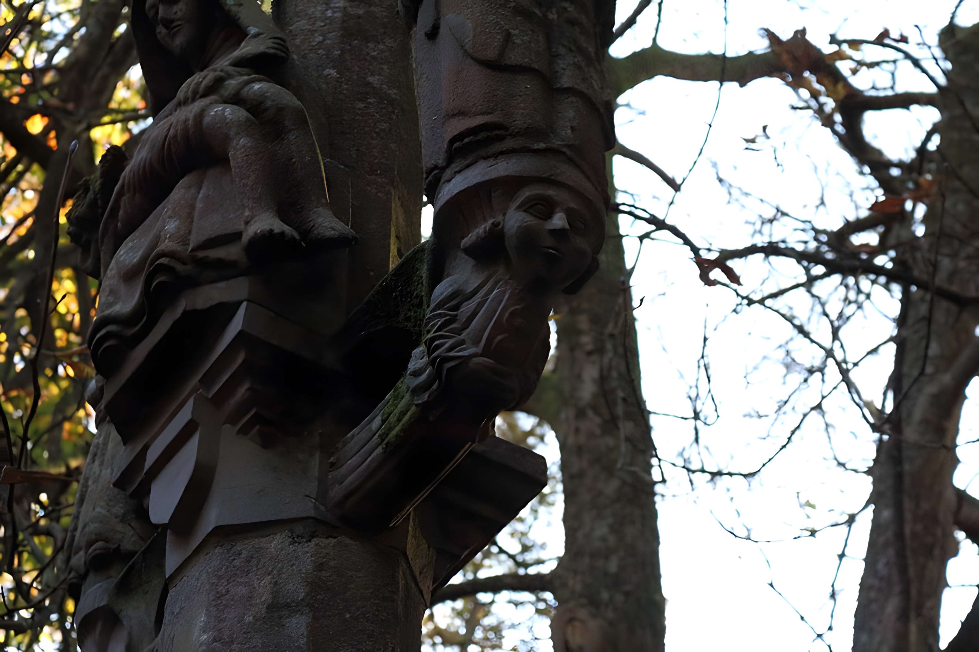 Chapelle de la Croix de Loqueffret