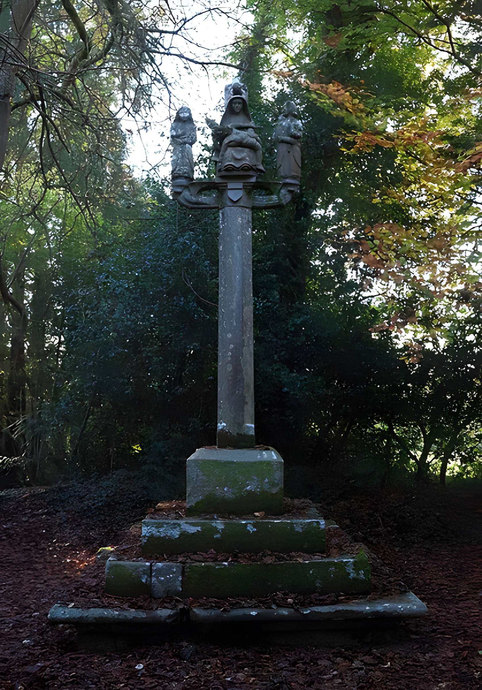 Chapelle de la Croix de Loqueffret