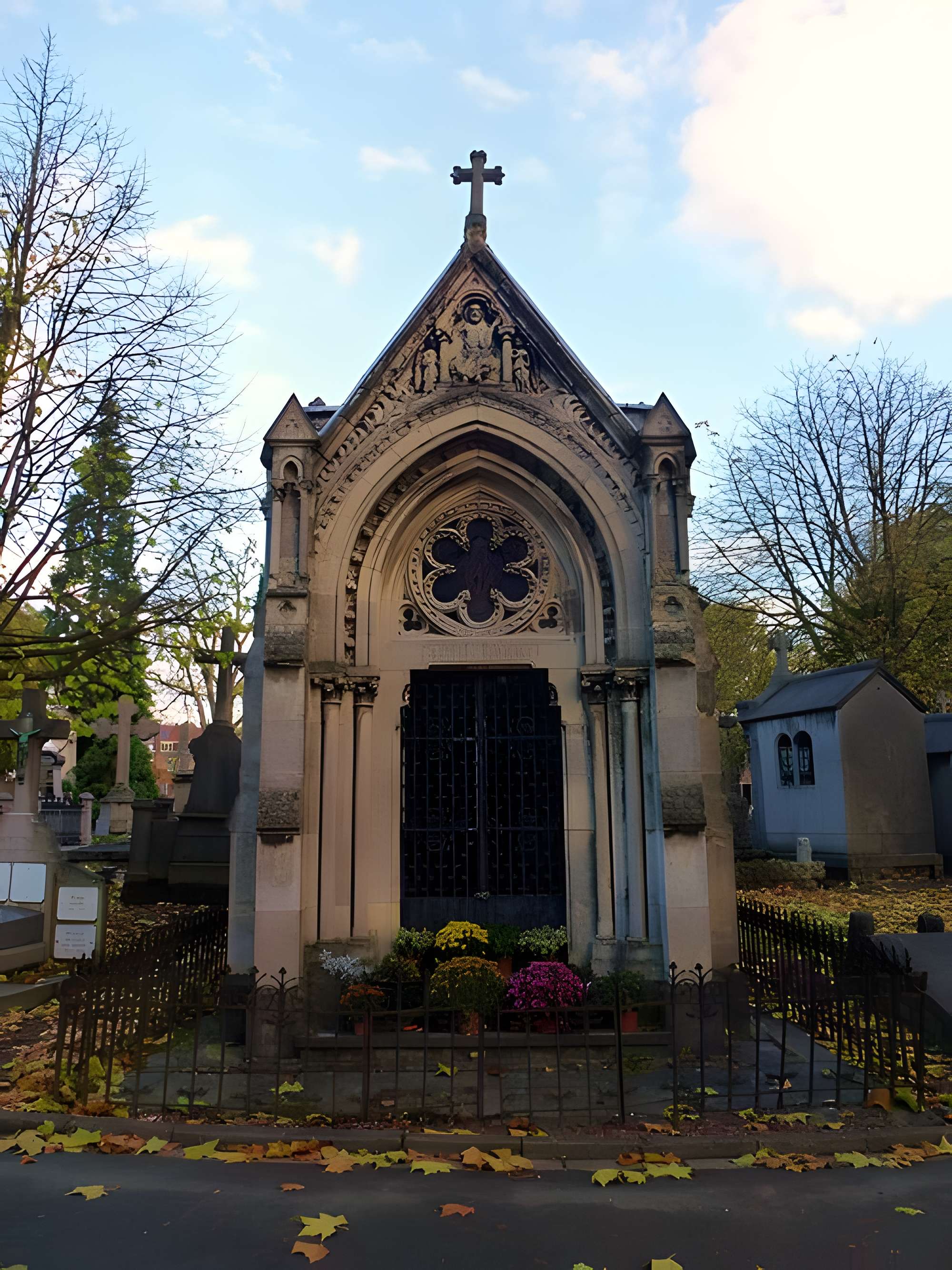 Chapelle de la famille Gonnet, située au cimetière de l'Est