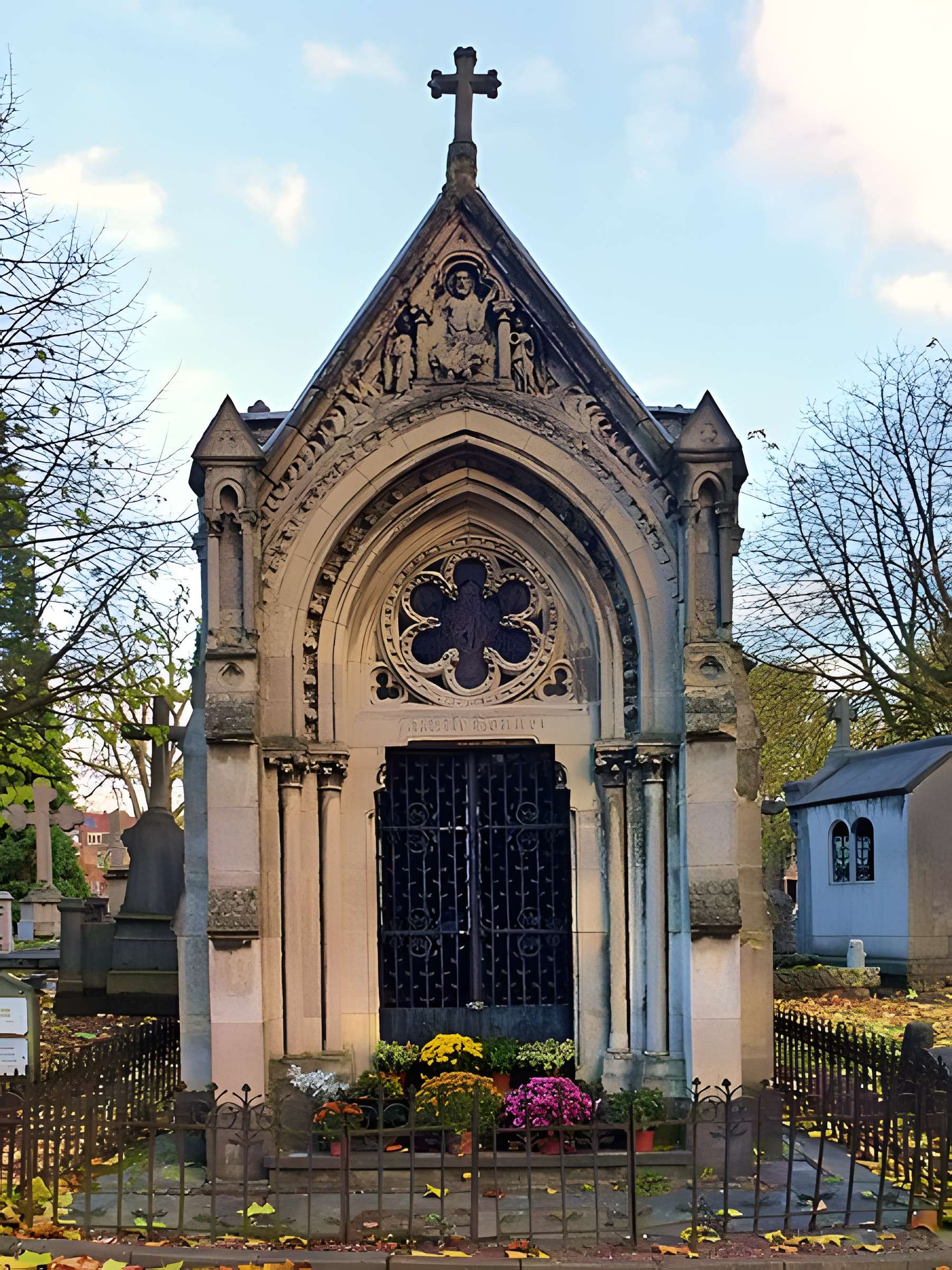 Chapelle de la famille Gonnet, située au cimetière de l'Est