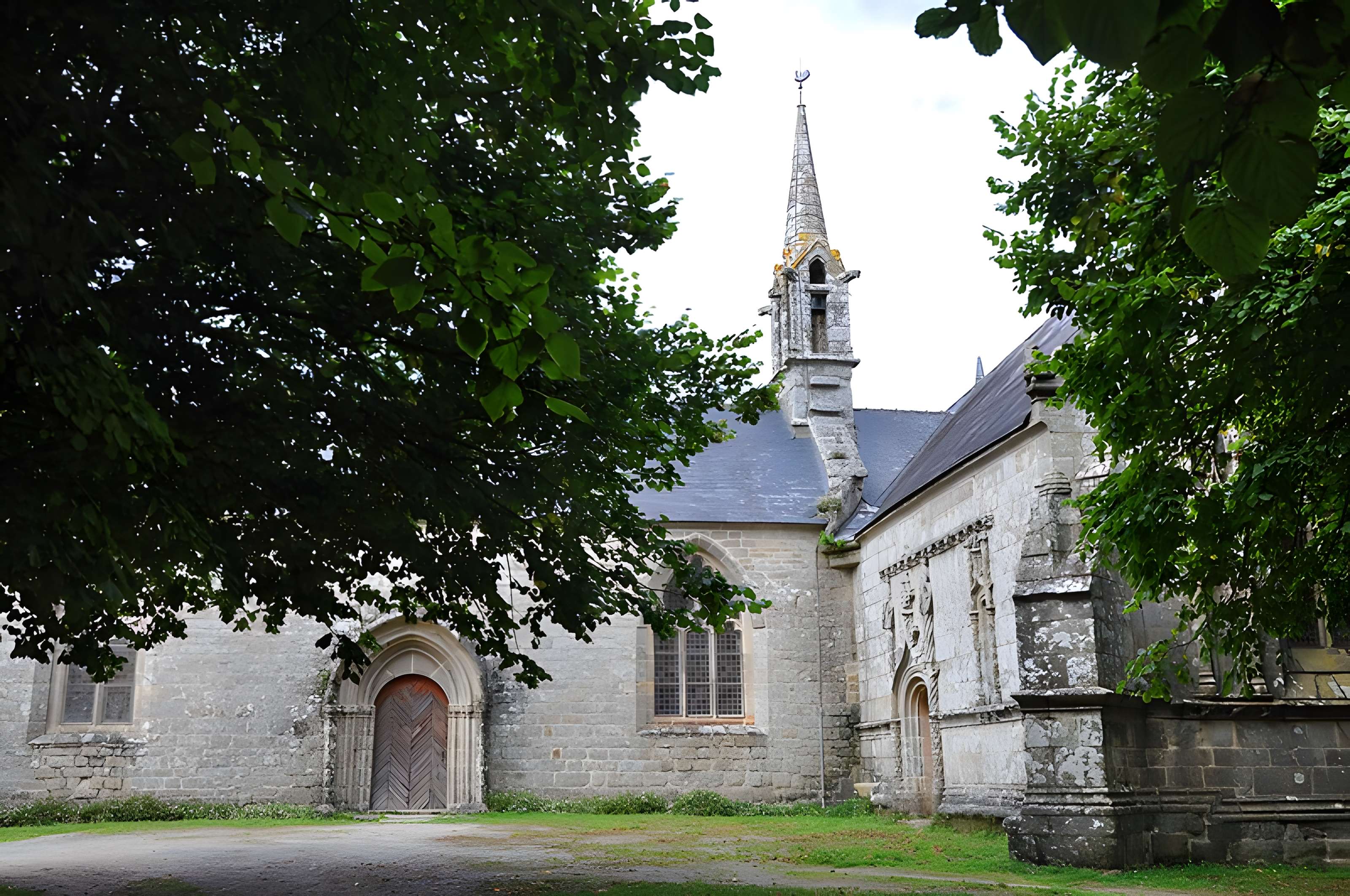 Chapelle de la Trinité de Plozévet