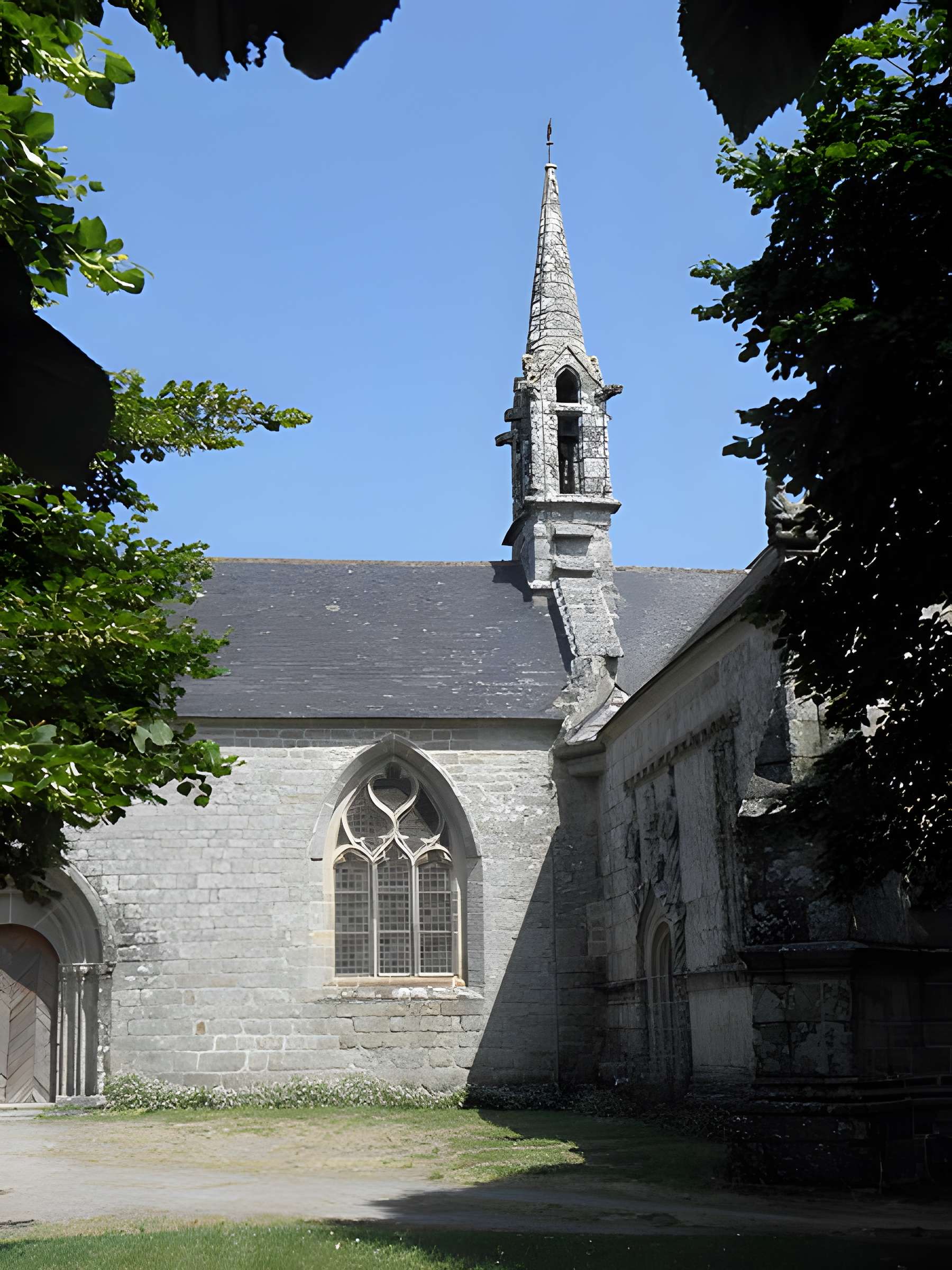 Chapelle de la Trinité de Plozévet