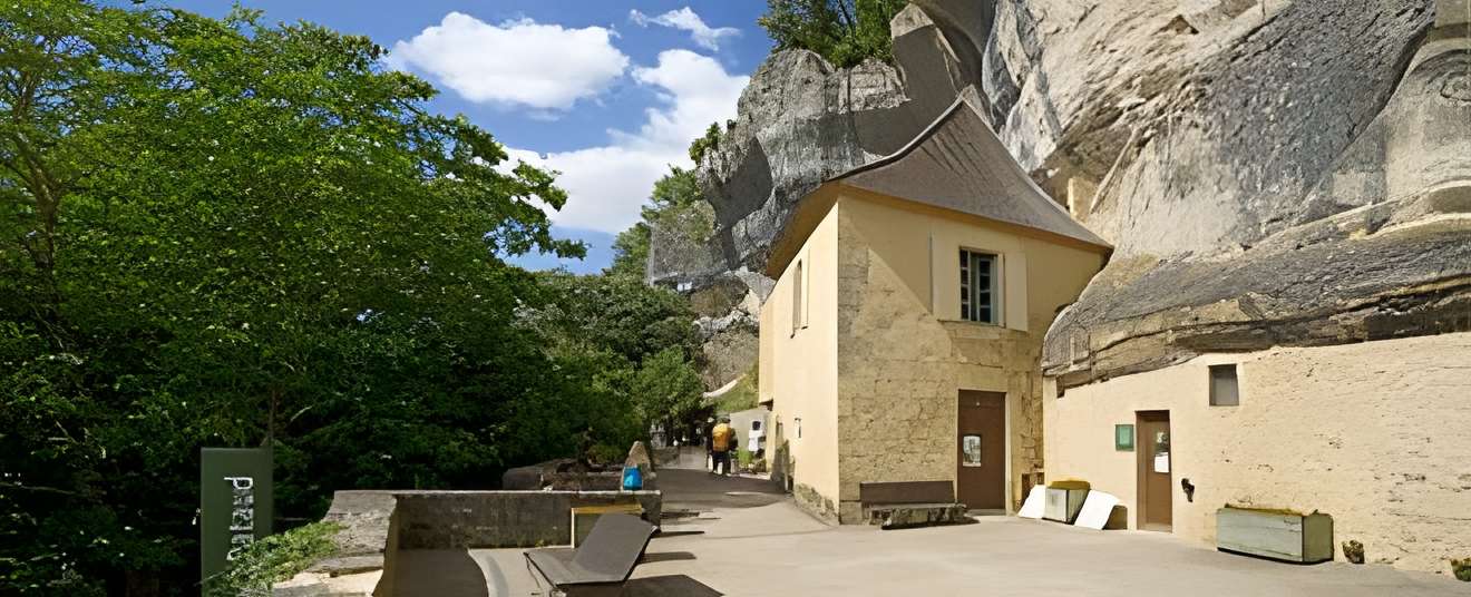 Abri Pataud aux Eyzies-de-Tayac-Sireuil 