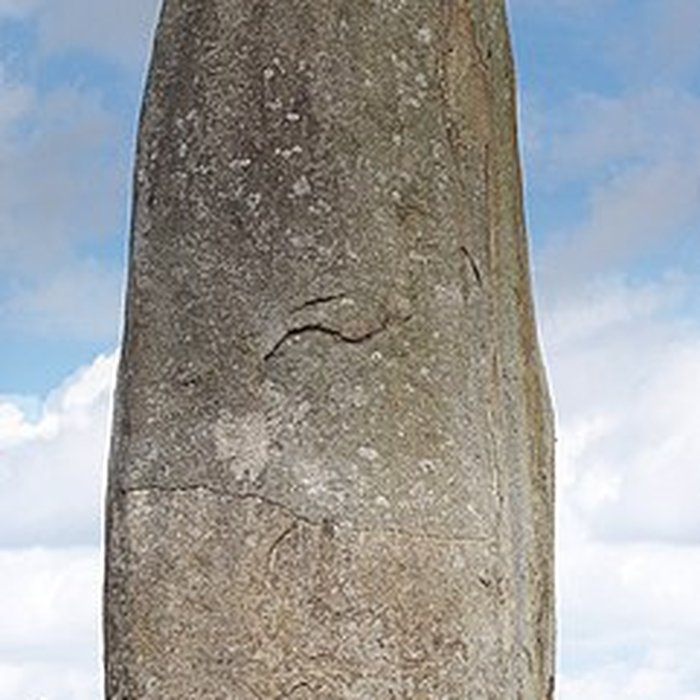 Photo de Menhir de Champ-Dolent à Dol-de-Bretagne