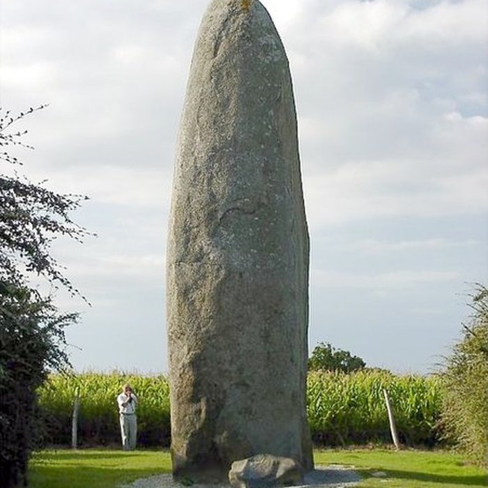 Photo de Menhir de Champ-Dolent à Dol-de-Bretagne