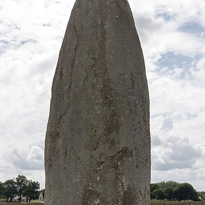 Photo de Menhir de Champ-Dolent à Dol-de-Bretagne