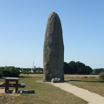 Menhir de Champ-Dolent à Dol-de-Bretagne