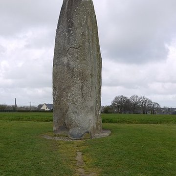 Menhir de Champ-Dolent à Dol-de-Bretagne