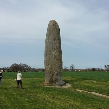 Menhir de Champ-Dolent à Dol-de-Bretagne