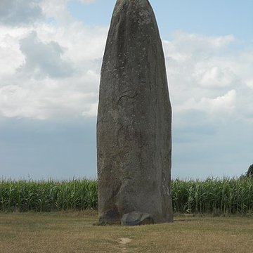 Menhir de Champ-Dolent à Dol-de-Bretagne