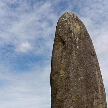 Menhir de Champ-Dolent à Dol-de-Bretagne