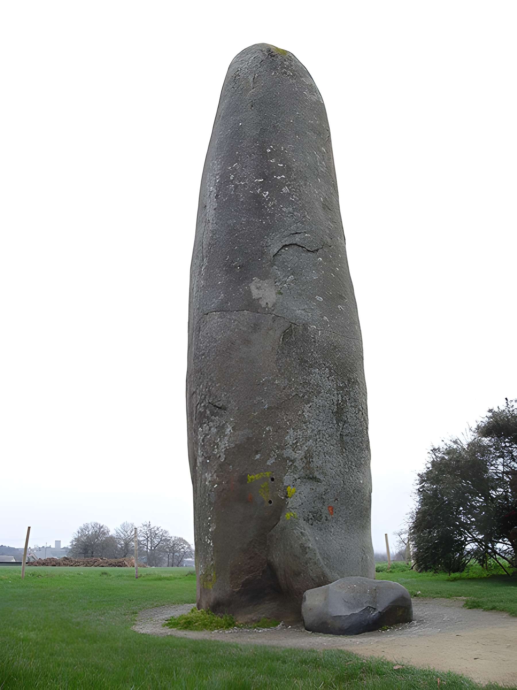 Menhir de Champ-Dolent à Dol-de-Bretagne