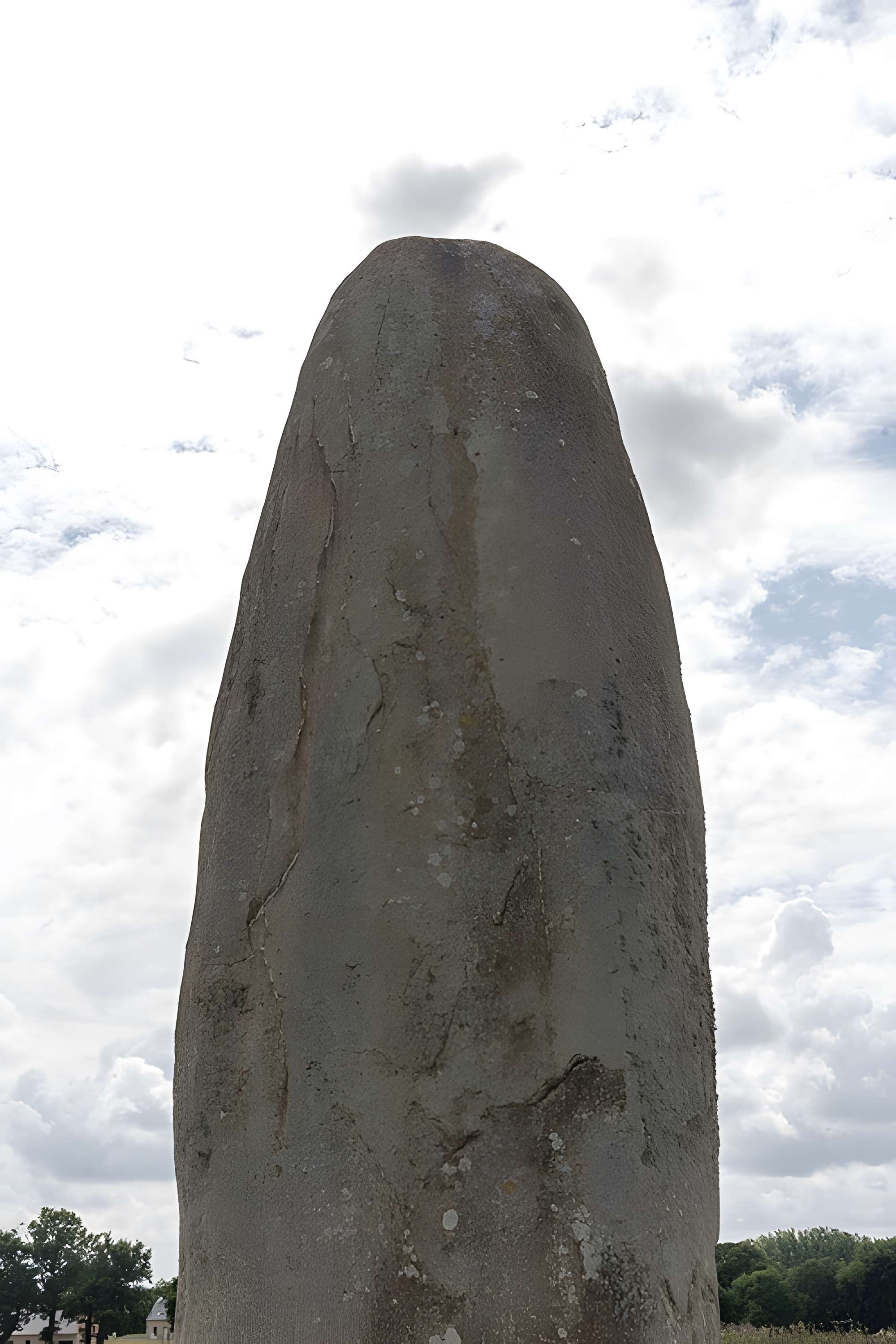 Menhir de Champ-Dolent à Dol-de-Bretagne
