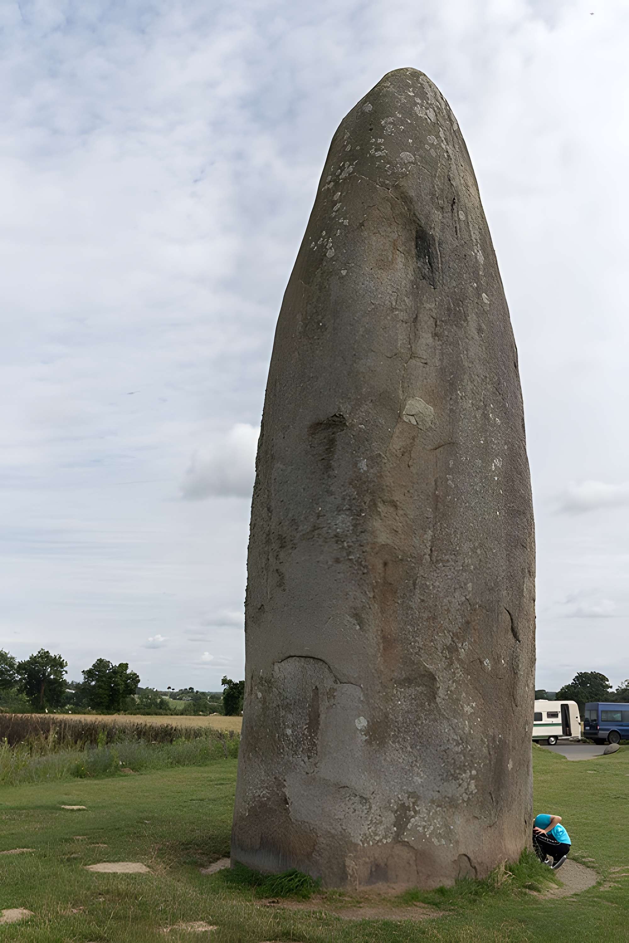 Menhir de Champ-Dolent à Dol-de-Bretagne