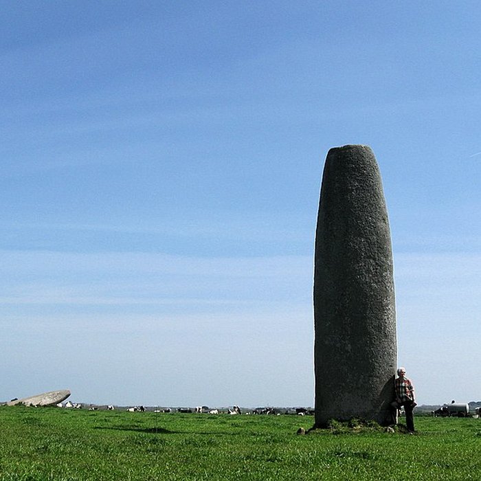 Photo de Menhir de Kergadiou à Plourin
