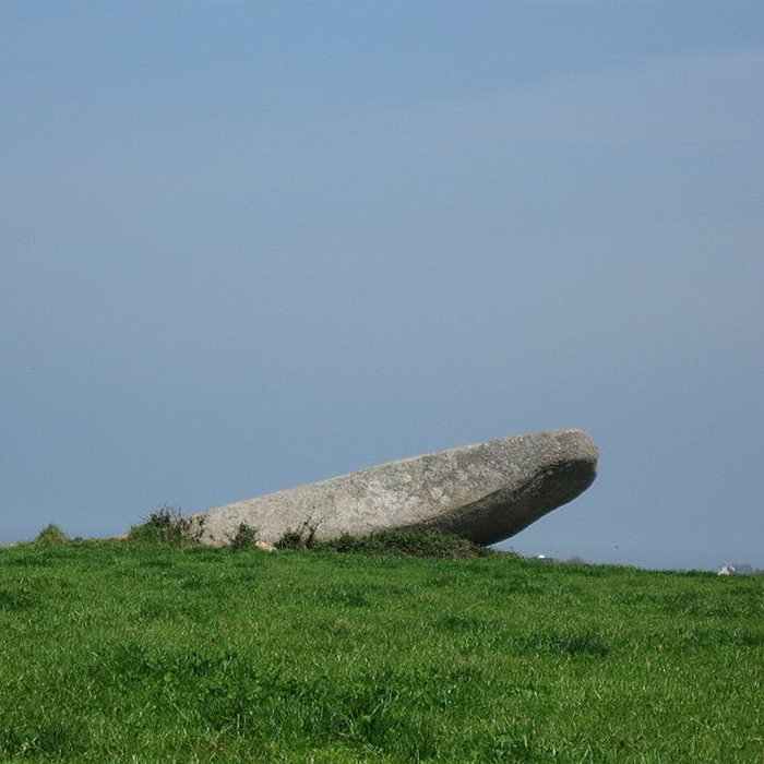 Photo de Menhir de Kergadiou à Plourin