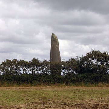 Menhir de Kerveatoux, ou de Kerloas