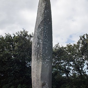 Menhir de Kerveatoux, ou de Kerloas