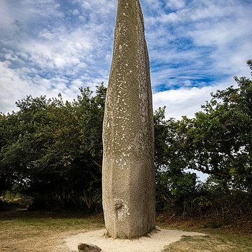 Menhir de Kerveatoux, ou de Kerloas
