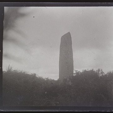 Menhir de Kerveatoux, ou de Kerloas