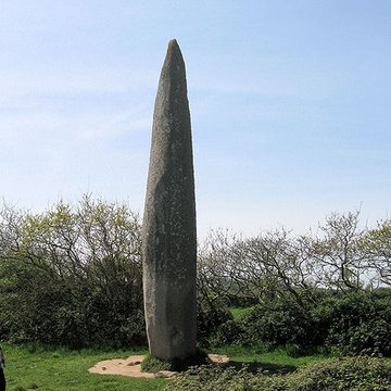 Menhir de Kerveatoux, ou de Kerloas