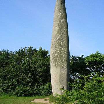 Menhir de Kerveatoux, ou de Kerloas