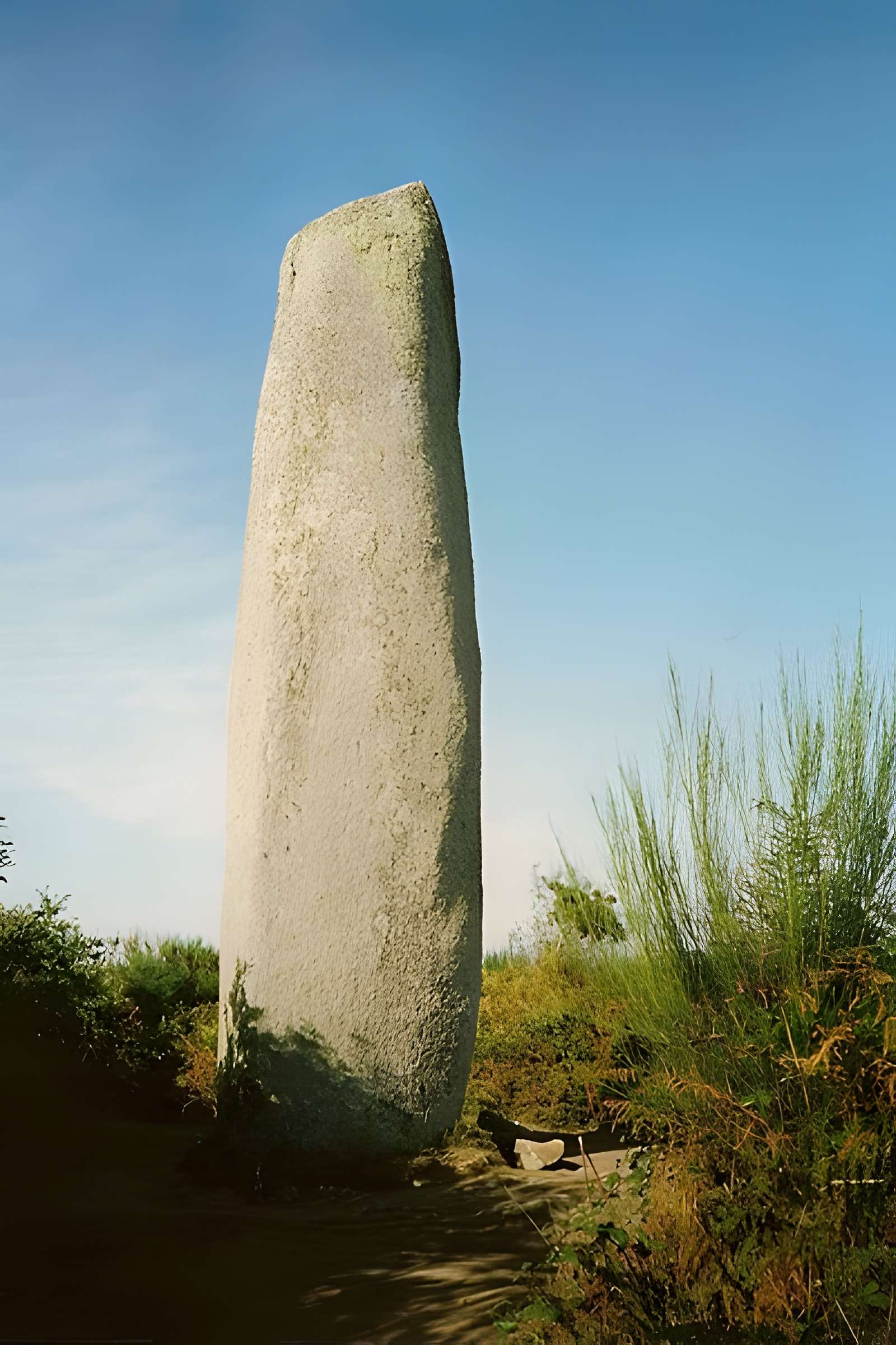 Menhir de Kerveatoux, ou de Kerloas