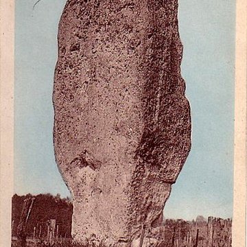 Menhir de Peyrefitte à Saint-Sulpice-de-Faleyrens