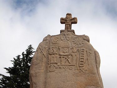 Photo de Menhir de Saint-Uzec à Pleumeur-Bodou