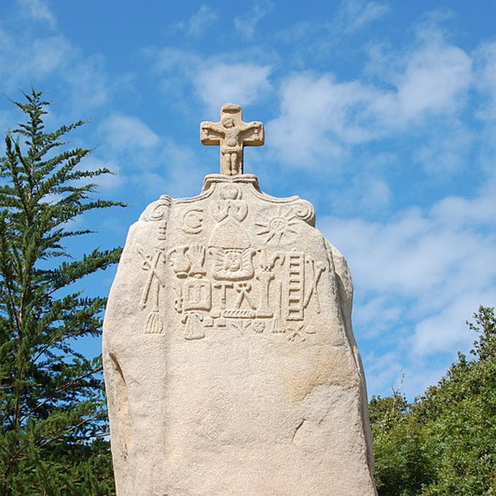 Photo de Menhir de Saint-Uzec à Pleumeur-Bodou