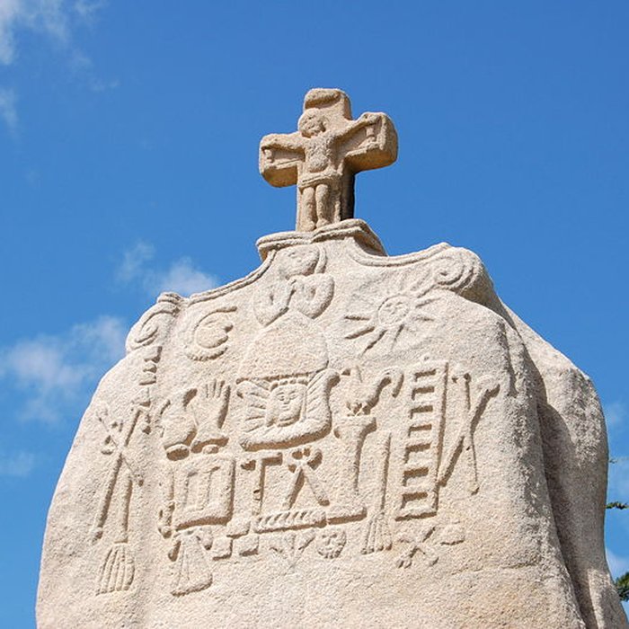 Photo de Menhir de Saint-Uzec à Pleumeur-Bodou