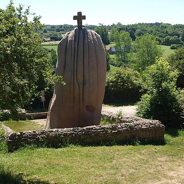 Menhir de Saint-Uzec à Pleumeur-Bodou