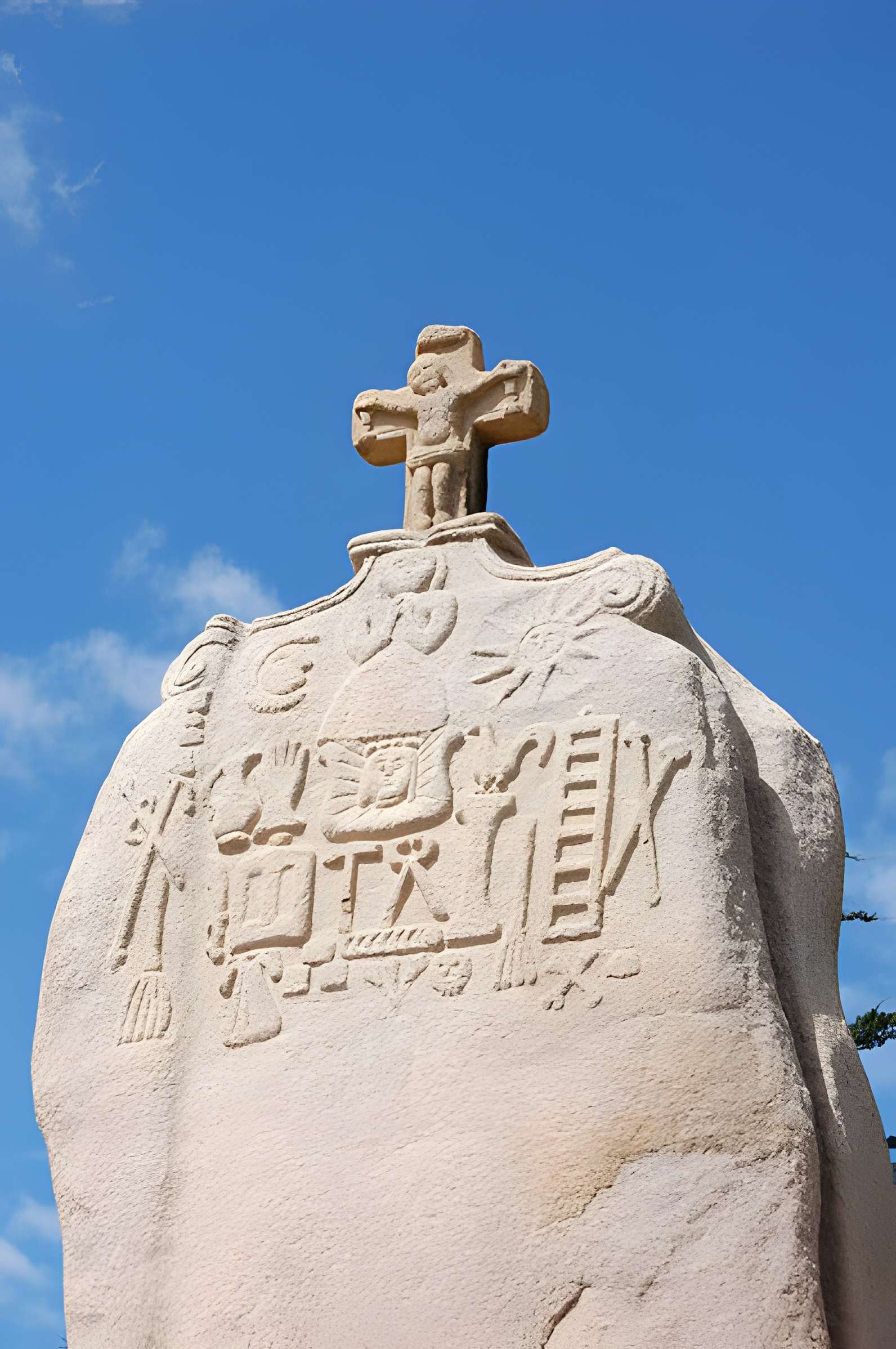 Menhir de Saint-Uzec à Pleumeur-Bodou