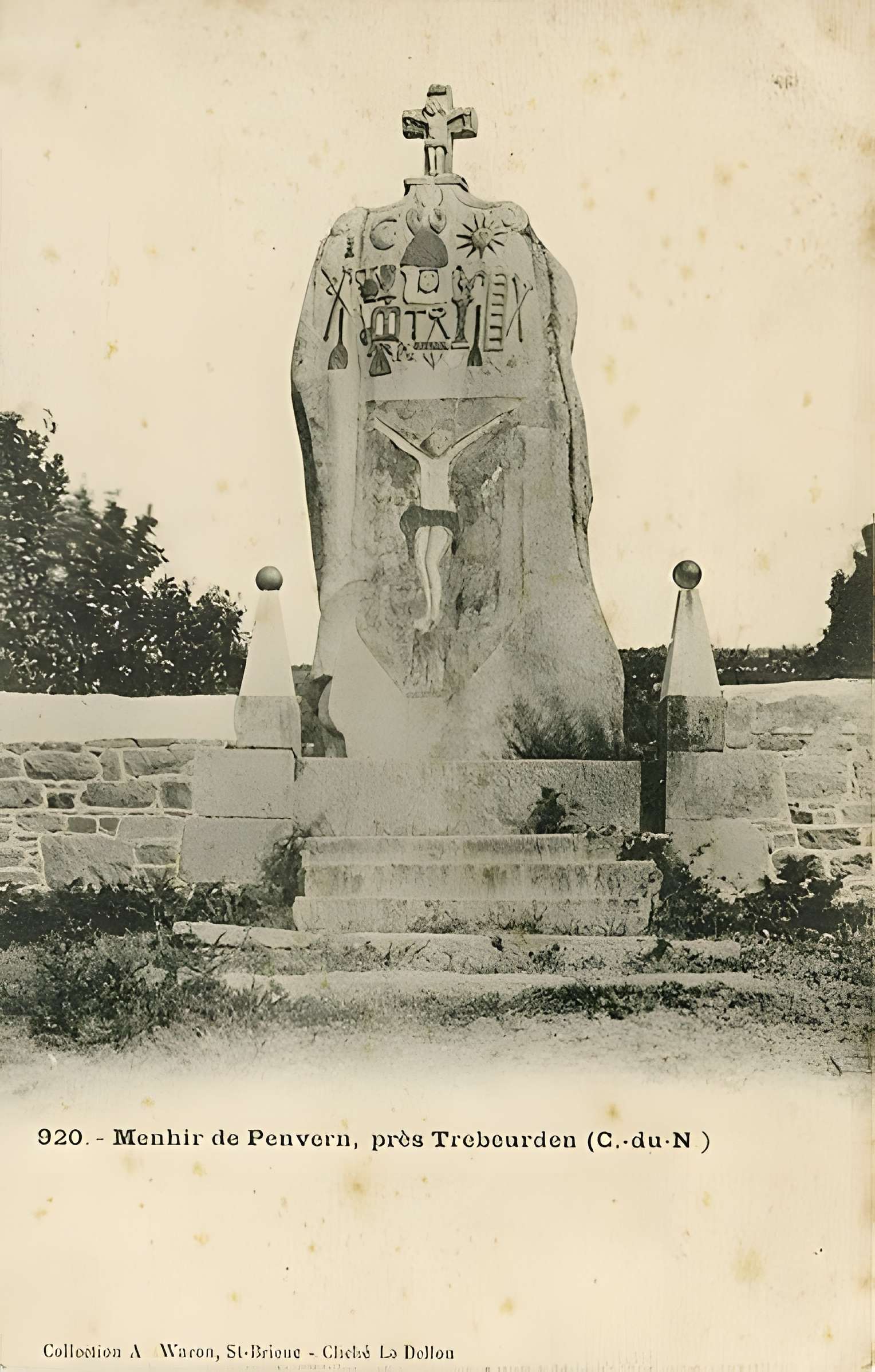 Menhir de Saint-Uzec à Pleumeur-Bodou