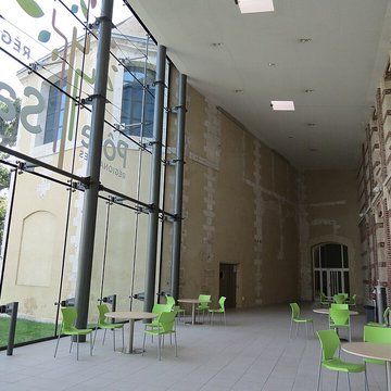 Ancienne chapelle Saint-Yon, dépendant actuellement du C.E.S. Alexis-Carrel